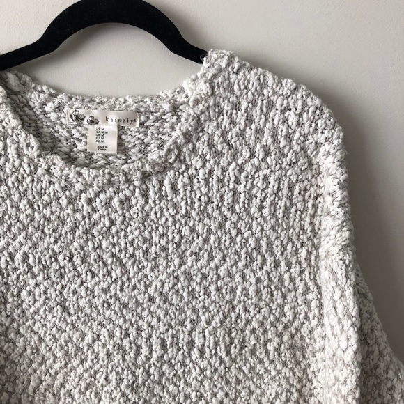 *SOLD* Kaisely Grey White Ovesized Chunky Knit Sweater - Picture 4 of 6